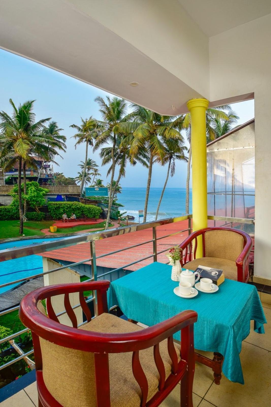 Krishnatheeram Ayur Holy Beach Resorts Varkala Buitenkant foto
